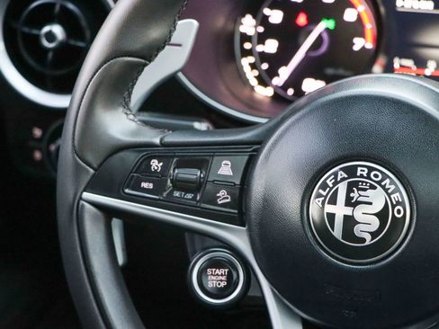 Used 2018 Alfa Romeo Stelvio Ti Sport image 29