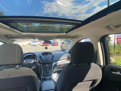 Used 2016 Ford Escape SE image 21