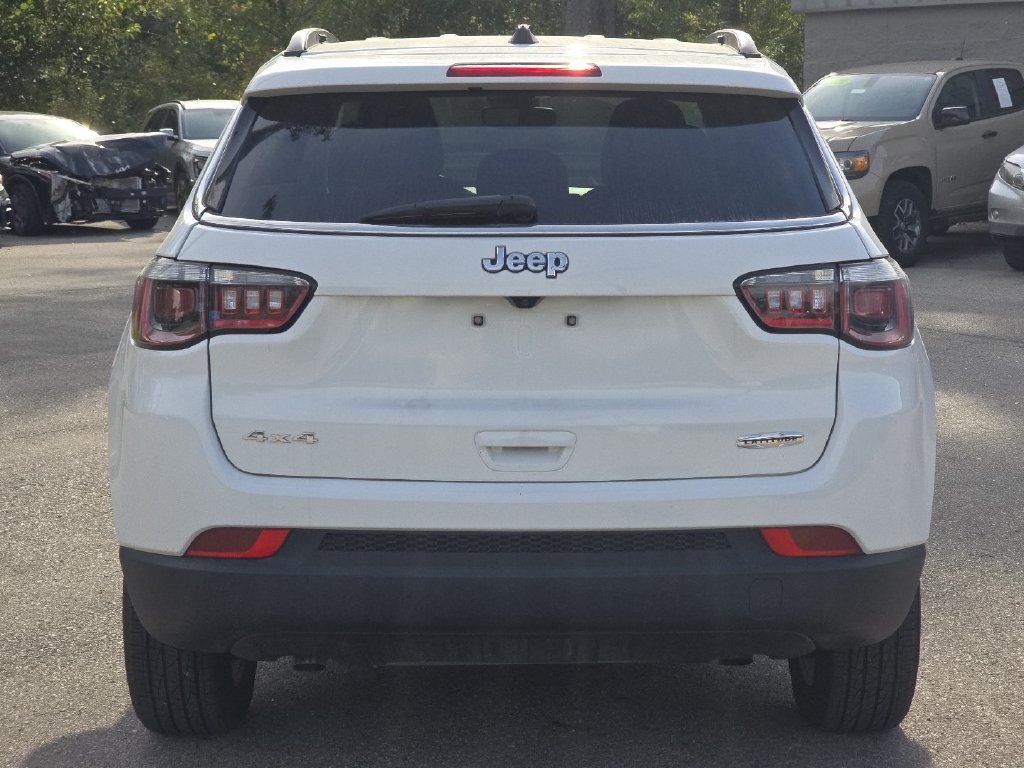 Used 2023 Jeep Compass Latitude w/ Convenience Group AWD/4WD image 12