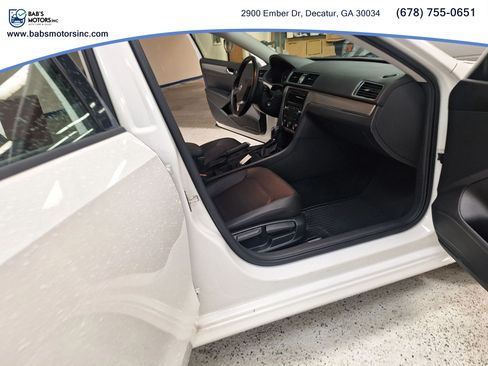 Used 2015 Volkswagen Passat 1.8T Wolfsburg Edition FWD image 11