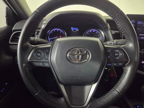 Used 2022 Toyota Camry SE FWD image 17