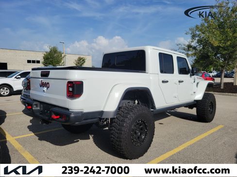 Used 2021 Jeep Gladiator Rubicon AWD/4WD image 8
