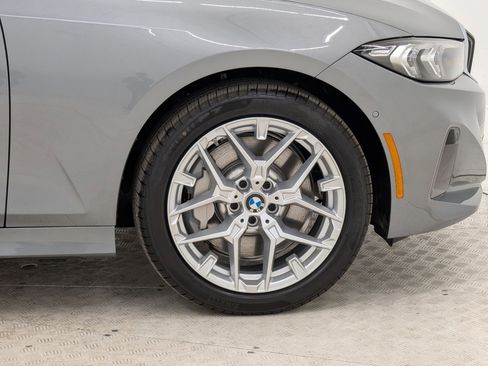 Used 2025 BMW 330i xDrive Sedan w/ Premium Package image 10