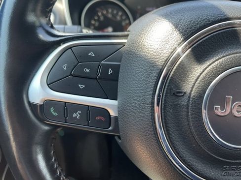 Used 2020 Jeep Compass Latitude w/ Cold Weather Group image 19