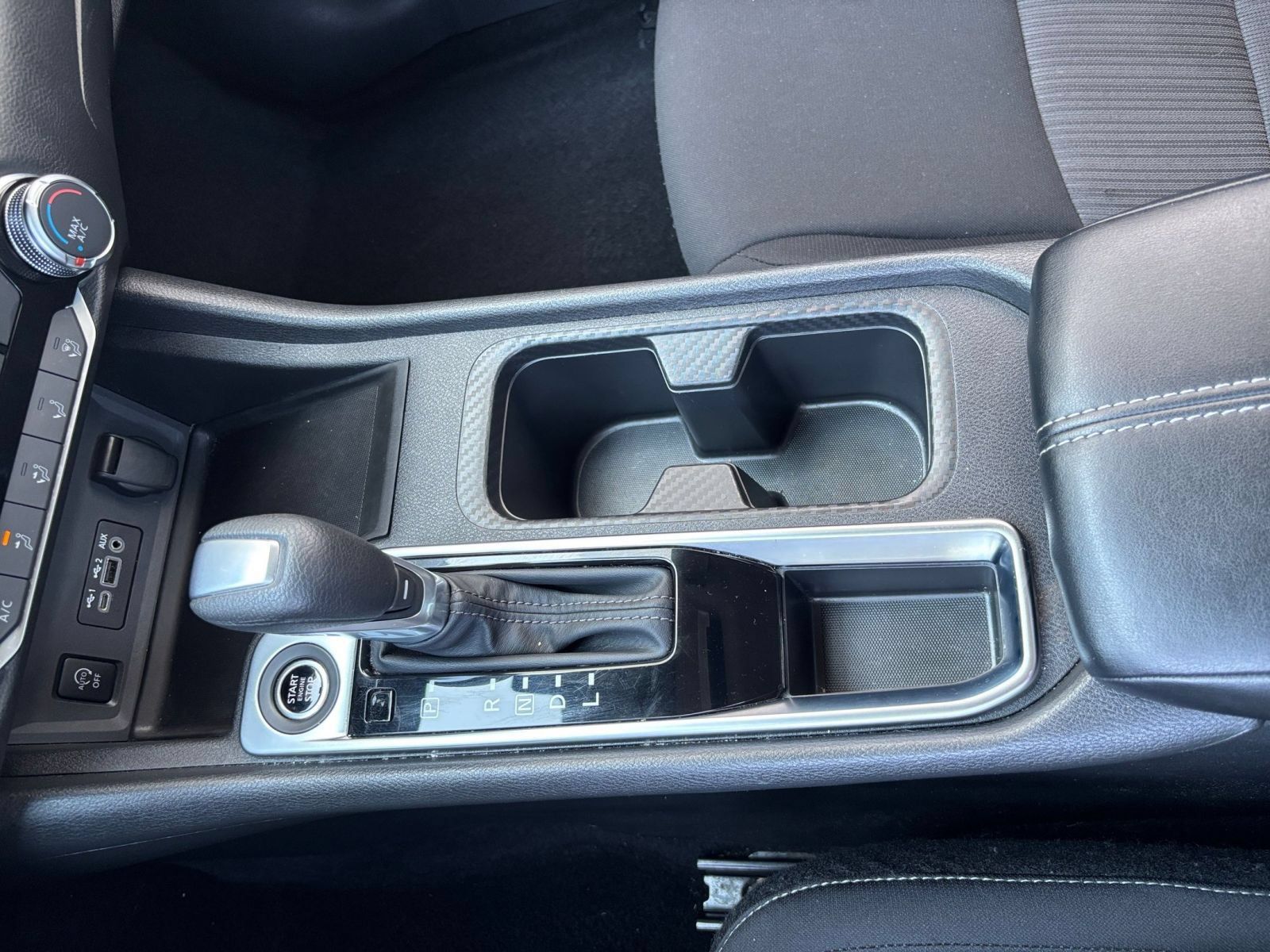 Used 2025 Nissan Sentra SV FWD image 38