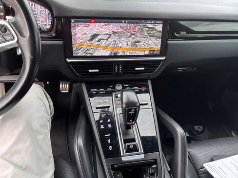 Used 2019 Porsche Cayenne S AWD/4WD image 11