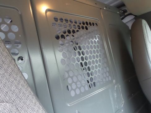 Used 2019 Chevrolet Express 2500 RWD 2500 135 w/ Driver Convenience Package image 15