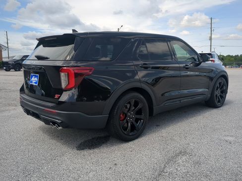 Used 2023 Ford Explorer ST w/ Equipment Group 401A AWD/4WD image 3