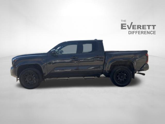 Used 2024 Toyota Tacoma SR5 AWD/4WD image 4