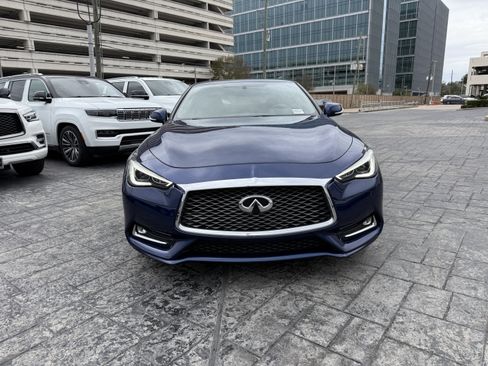 Used 2018 INFINITI Q60 3.0t Luxe w/ Sensory Package 3.0T Luxe image 2