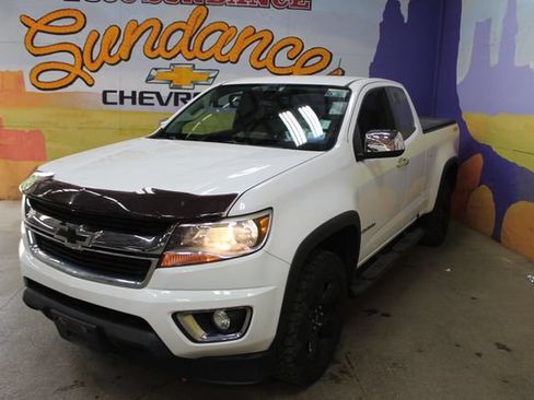 Used 2017 Chevrolet Colorado LT AWD/4WD image 4