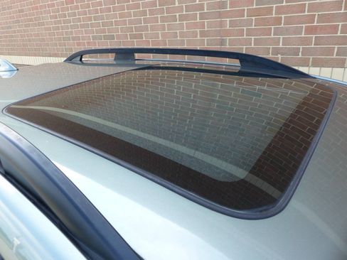 Used 2017 Subaru Forester 2.5i Touring AWD/4WD image 14