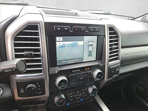 Used 2017 Ford F250 Platinum w/ Platinum Ultimate Package AWD/4WD image 18