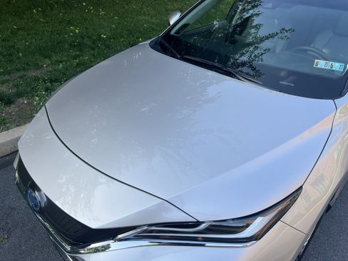 Used 2024 Toyota Venza XLE AWD/4WD image 64
