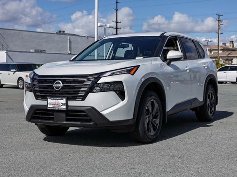 New 2026 Nissan Rogue SV image 8