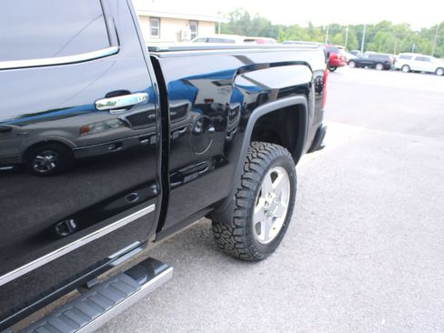 Used 2015 GMC Sierra 2500 Denali w/ Duramax Plus Package AWD/4WD image 4