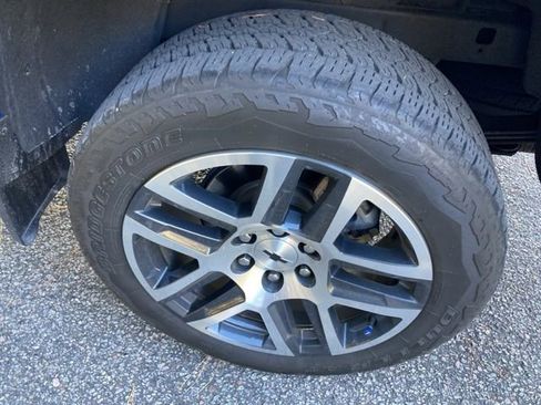 Used 2023 Chevrolet Colorado Z71 w/ Z71 Convenience Package 2 image 12