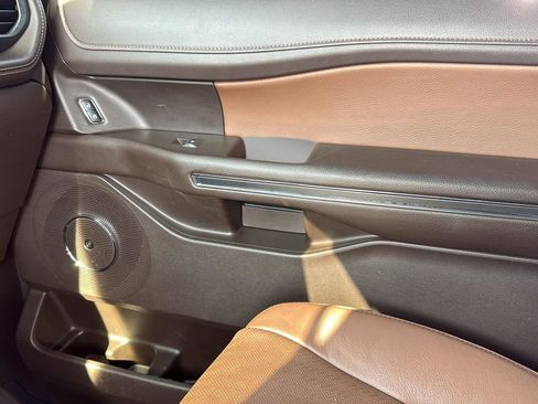 Used 2023 Ford Expedition King Ranch image 24