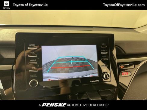 Used 2023 Toyota Camry SE FWD image 3