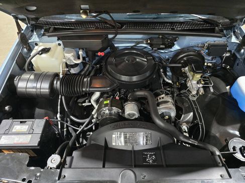 Used 1989 Chevrolet Silverado 1500 2WD Regular Cab image 30