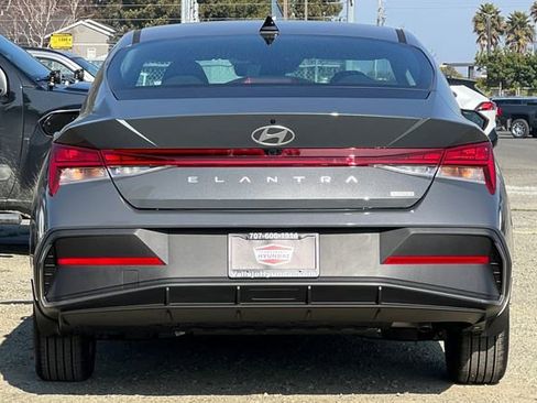New 2026 Hyundai Elantra Blue image 7