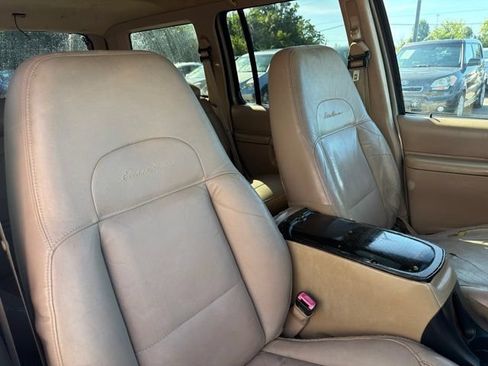 Used 1999 Ford Explorer AWD 4-Door image 29