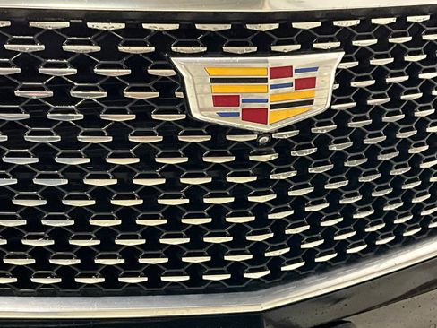 Used 2023 Cadillac Escalade Premium Luxury AWD/4WD image 29