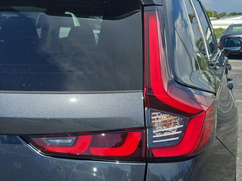 Used 2026 Honda CR-V EX image 8