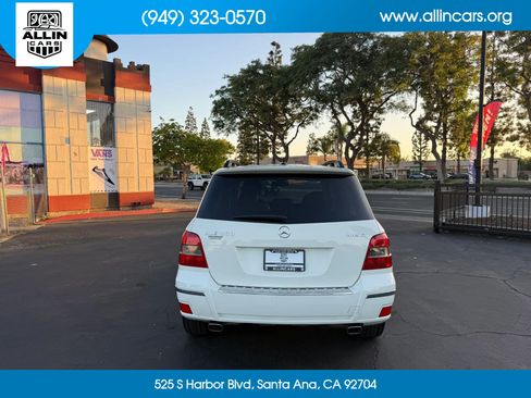 Used 2011 Mercedes-Benz GLK 350 4MATIC image 5