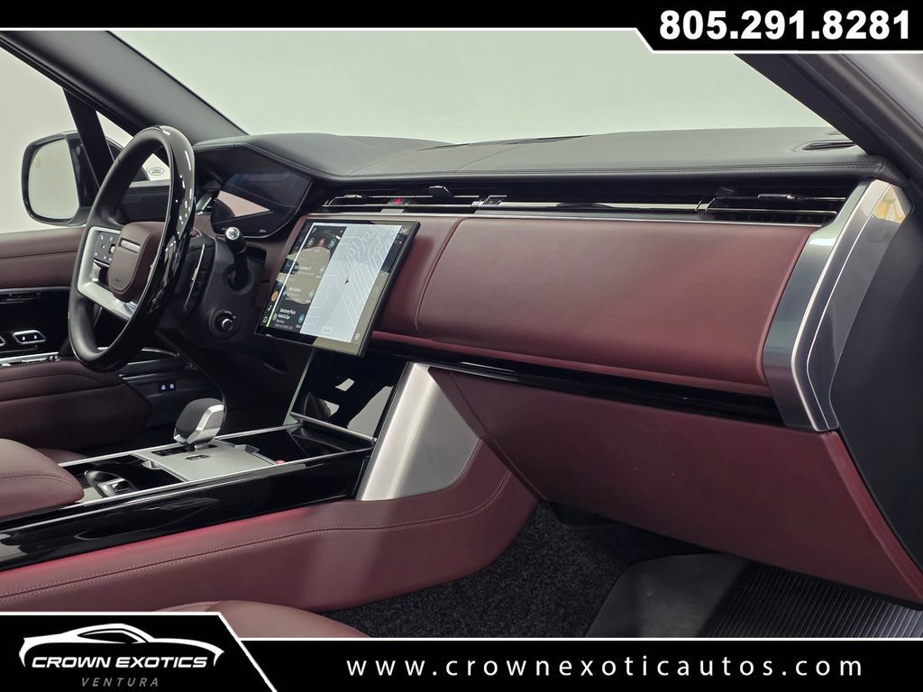 Used 2025 Land Rover Range Rover Autobiography AWD/4WD image 15