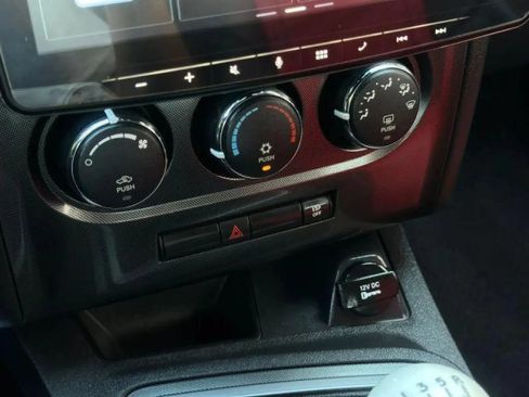 Used 2009 Dodge Challenger R/T RWD image 28