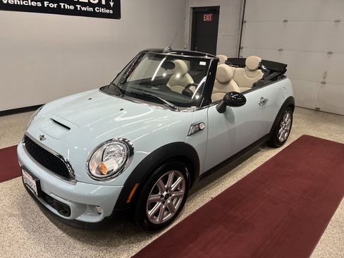 Used 2014 MINI Cooper S image 3
