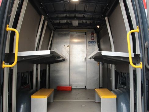 Used 2019 Mercedes-Benz Sprinter 144 image 11