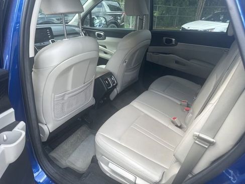 Used 2021 Kia Sorento S w/ Panoramic Sunroof Package FWD image 8