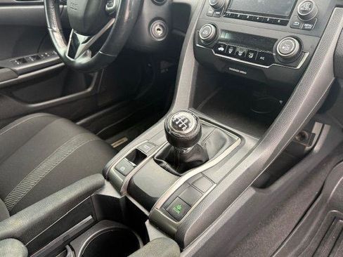 Used 2019 Honda Civic Sport image 11
