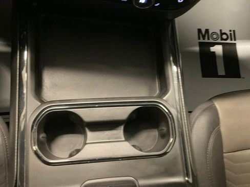 Used 2024 Chevrolet Silverado 2500 ZR2 w/ Technology Package image 23