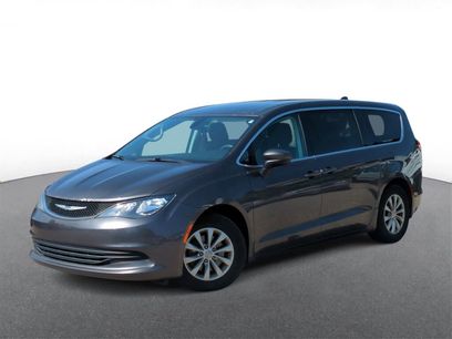 Used 2017 Chrysler Pacifica Touring w/ Tire & Wheel Group