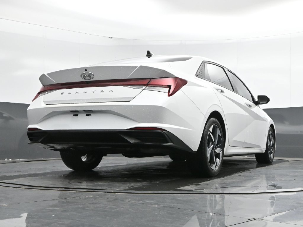 Used 2023 Hyundai Elantra SEL w/ Convenience Package FWD image 39