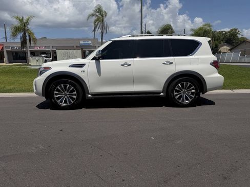 Used 2017 Nissan Armada SL w/ Technology Package AWD/4WD image 3