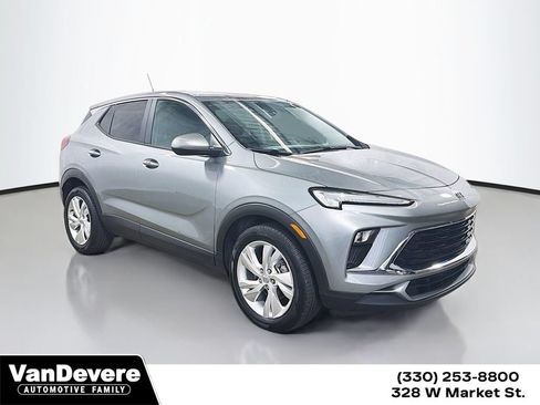Used 2024 Buick Encore GX Preferred FWD image 1