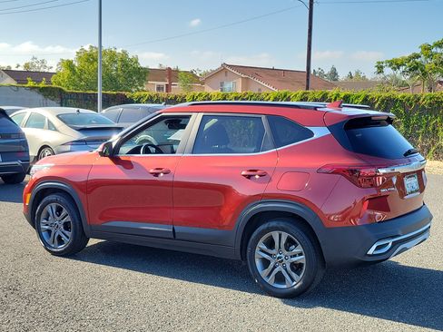Used 2023 Kia Seltos S FWD image 26
