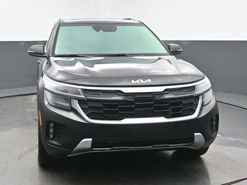 Used 2025 Kia Seltos SX w/ SX Sunroof Package image 8