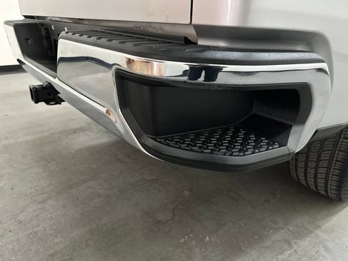 Used 2019 Chevrolet Silverado 1500 LT w/ Texas Edition RWD image 10