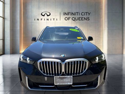 Used 2024 BMW X5 xDrive40i w/ Parking Assistance Package AWD/4WD image 2