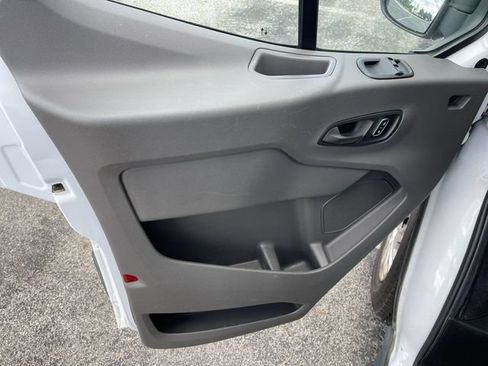 Used 2023 Ford Transit 350 XLT RWD image 3