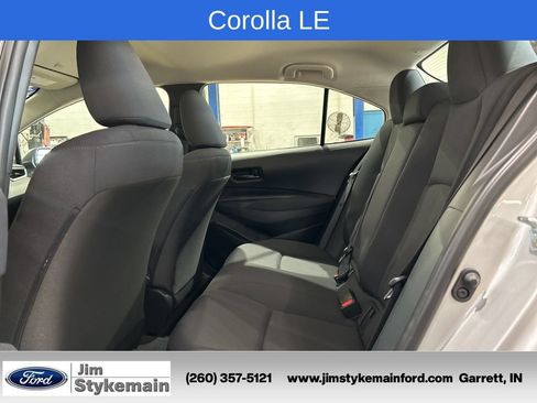 Used 2024 Toyota Corolla LE FWD image 30