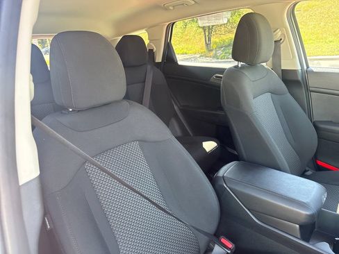 Used 2024 Kia Sportage LX AWD/4WD image 31