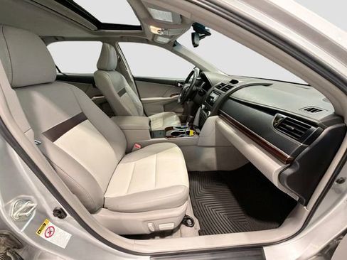 Used 2012 Toyota Camry XLE image 20