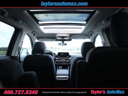 New 2025 Nissan Pathfinder SV w/ SV Premium Package image 29