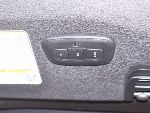 Used 2025 Jeep Gladiator Sport image 31